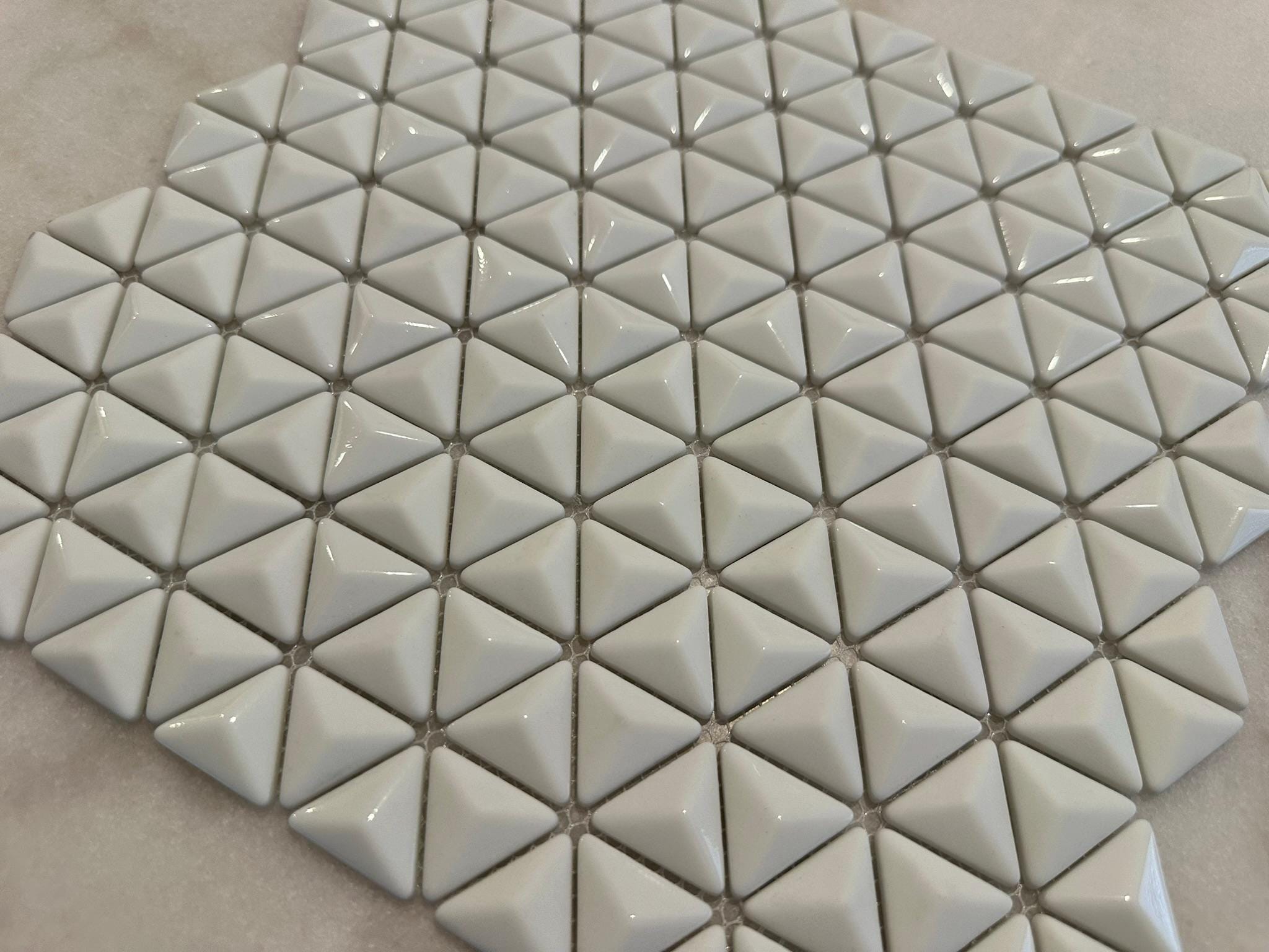 3D White Triangle Matte and Glossy Mixed Mosaic Glass