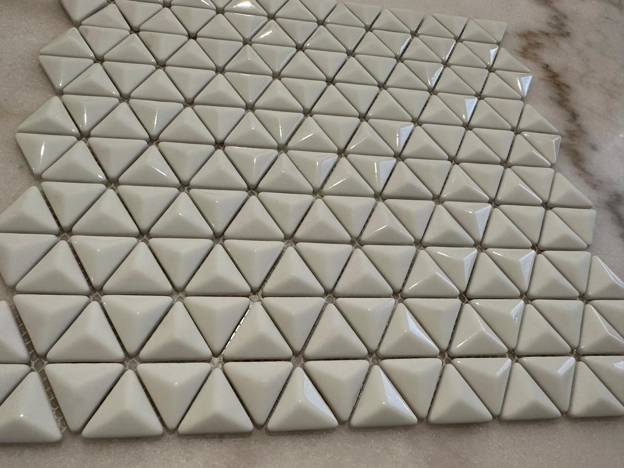 3D White Triangle Matte and Glossy Mixed Mosaic Glass