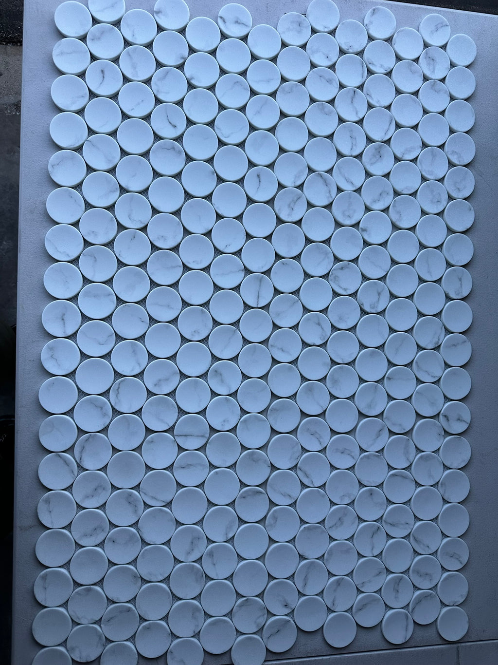 Rock White Statuary Dots Mosaic