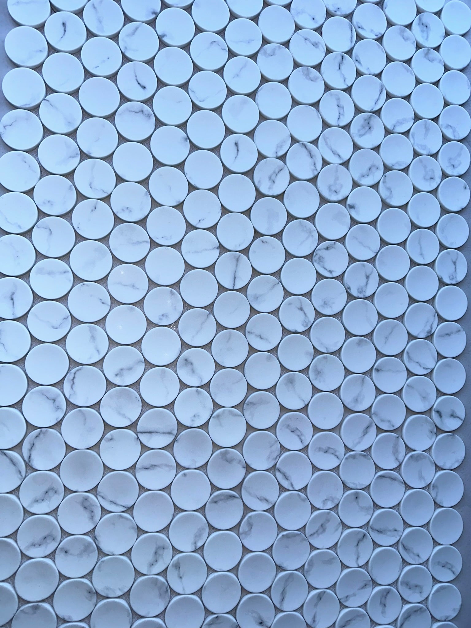 Rock White Statuary Dots Mosaic