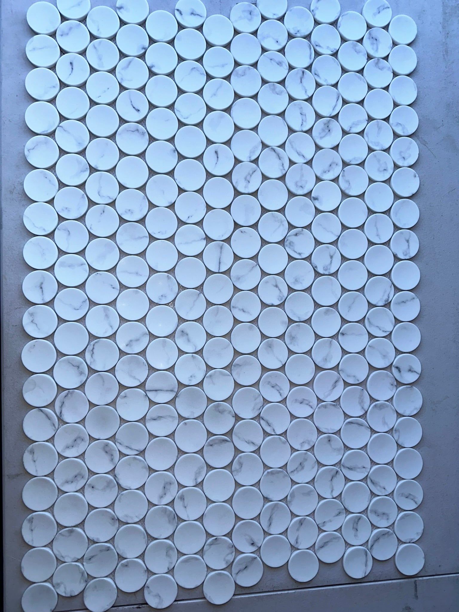 Rock White Statuary Dots Mosaic